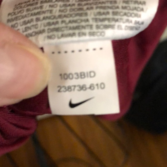 Nike Dri-fit tee like new. - Picture 4 of 5